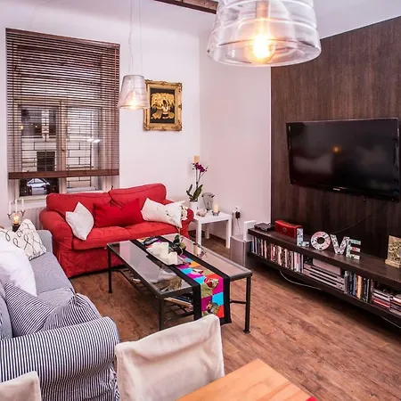 Apartment Location, Location & Location *